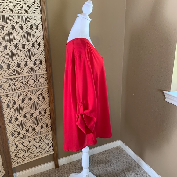 Torrid Size 3 Vibrant Red V-Neck Button Front Chiffon‎ Blouse - Flowy 3/4 Sleeve - Picture 5 of 9
